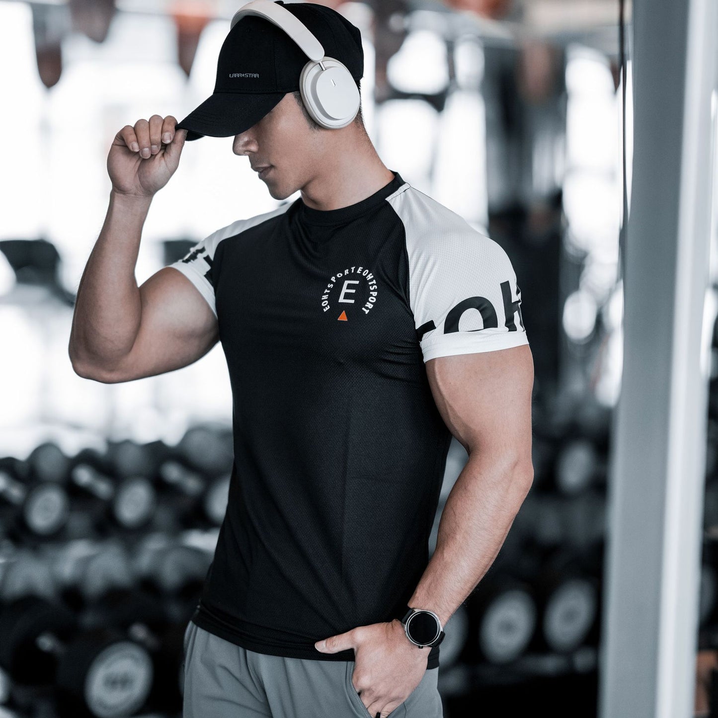 Men's Sports Fitness Slim Fit Stretch Exercise Ice Feeling Quick-drying T-shirt