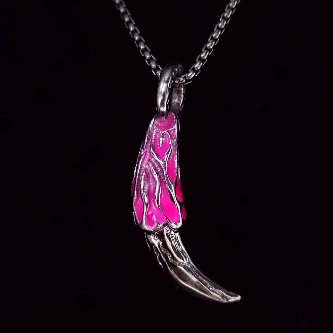 Men's Luminous Wolf Tooth Flame Pattern Pendant Necklace