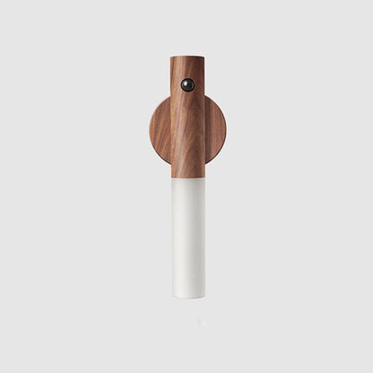 Smart sensor light