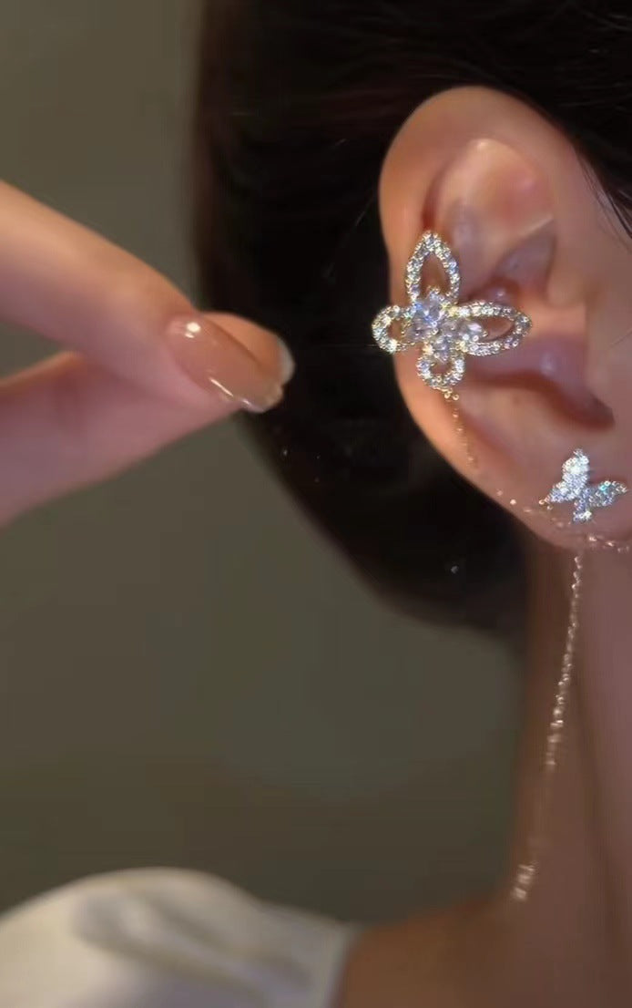 Pendientes elegantes con clip de oreja para mujer con circonita y mariposa hueca