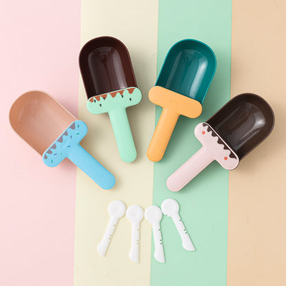 Feeding spoon for dogs and cats