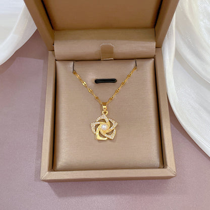 Round flower necklace with pearls
