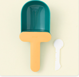 Feeding spoon for dogs and cats